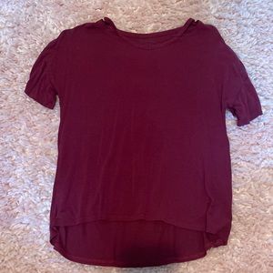 Maroon art class tee shirt.